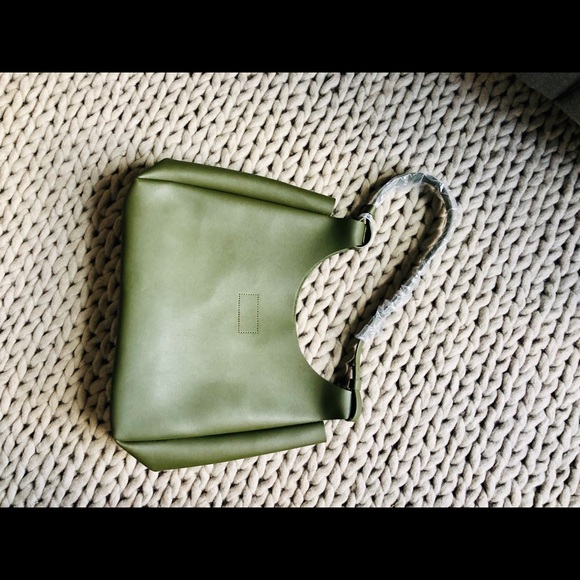 Neiman Marcus Green Tote brand new - Picture 3 of 5